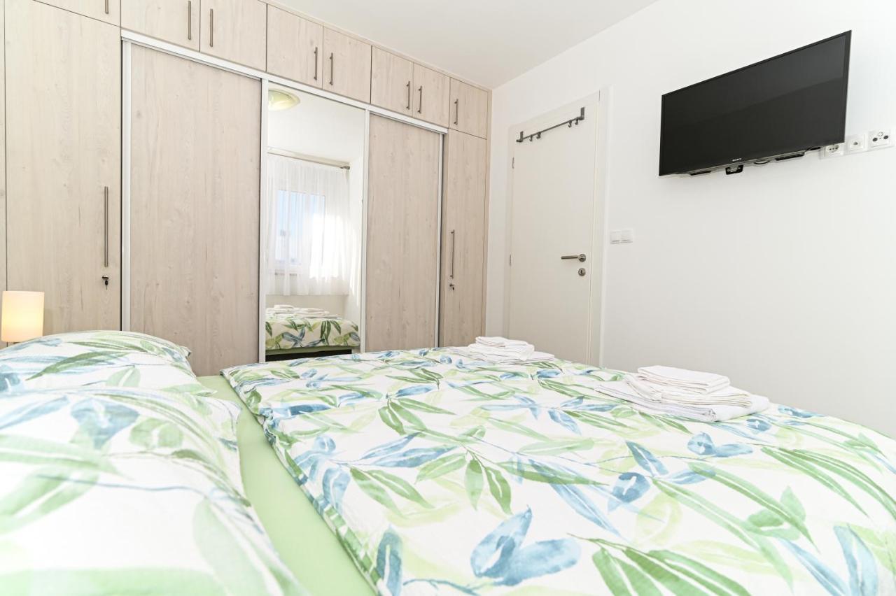 Luxury Apartment With Swimming Pool Ana Трогір Екстер'єр фото