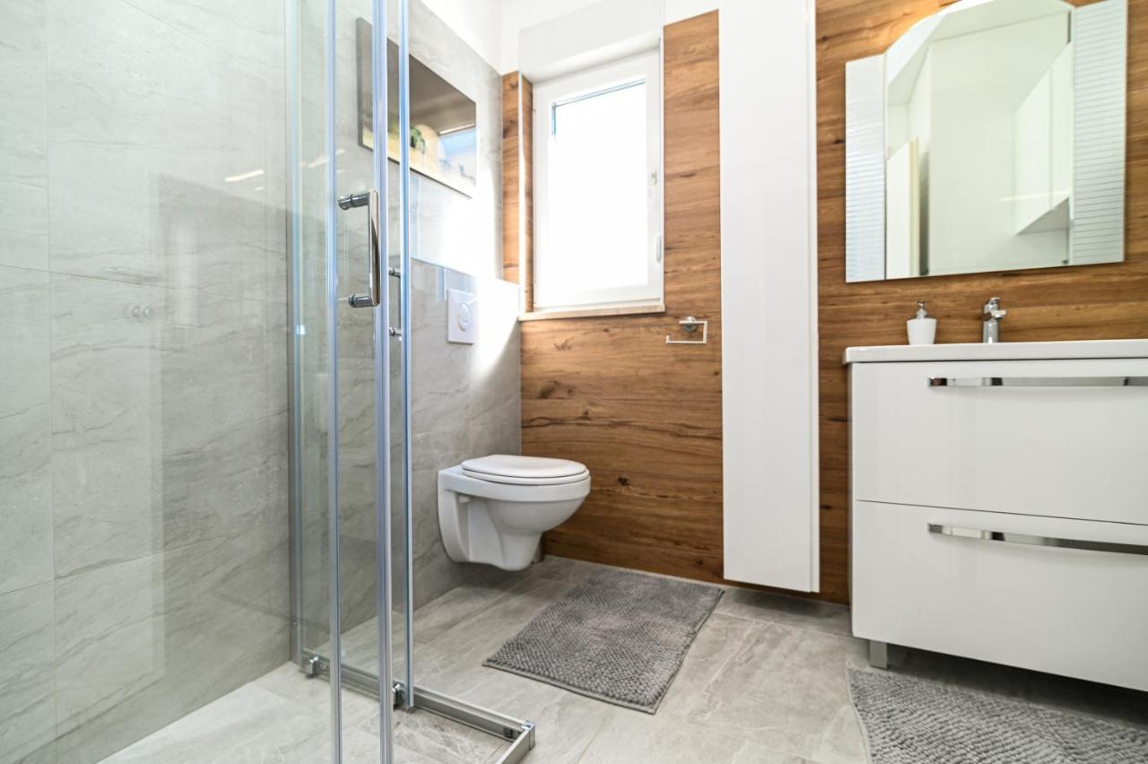 Luxury Apartment With Swimming Pool Ana Трогір Екстер'єр фото