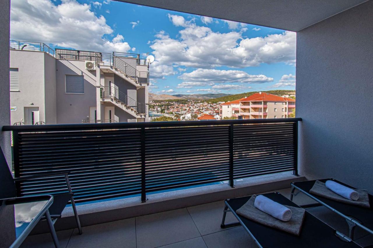 Luxury Apartment With Swimming Pool Ana Трогір Екстер'єр фото